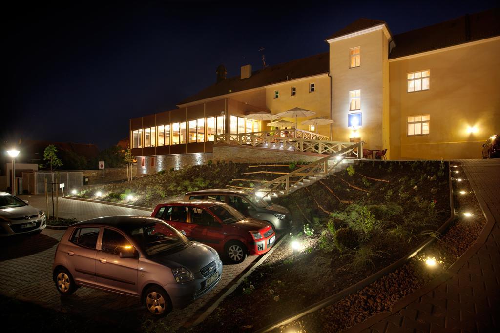 Hotel Pod Zamkem Boskovice Εξωτερικό φωτογραφία